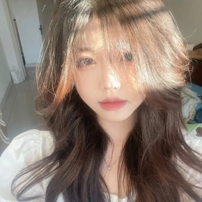 女人是英雄